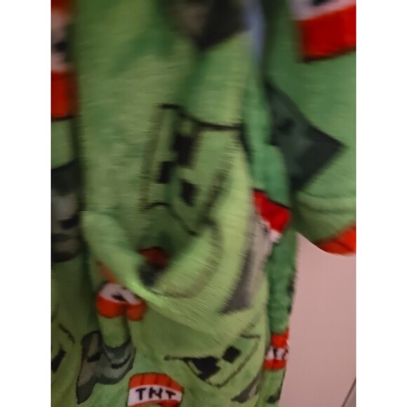 Minecraft TNT Plush Bath Robe Boy's Size 4/5 Pajama & Swimsuit Cover Up Bathrobe - Picture 6 of 12